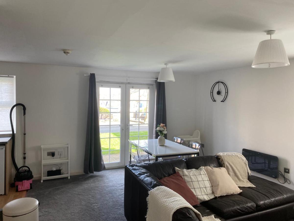Marine Viewing 2 Bedrooms Flat Manchester Exterior foto